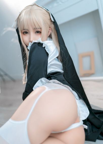 迷人的保姆在线看