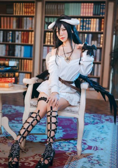 缺宅男女