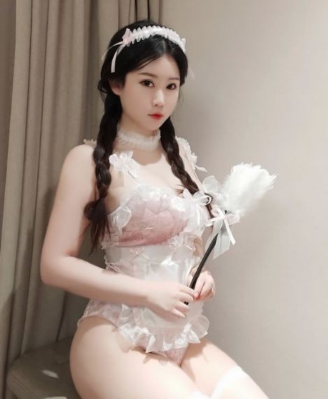 老师扒开腿让我爽了一夜视频