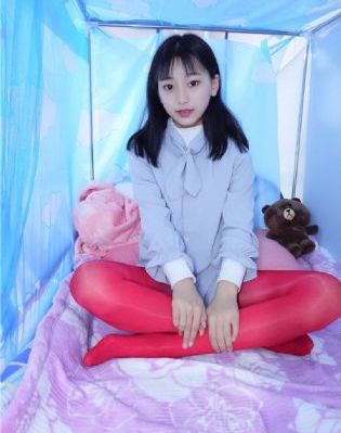 美剧《偷偷》免费观看